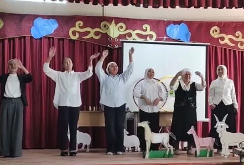 Советбек АМАТОВ:  «ОЛУТТУУ ӨЗГӨРҮҮЛӨРДҮН ИЙГИЛИГИ МУГАЛИМДЕРДИН КЕСИПТИК ДАЯРДЫГЫНА ТҮЗДӨН-ТҮЗ БАЙЛАНЫШТУУ»