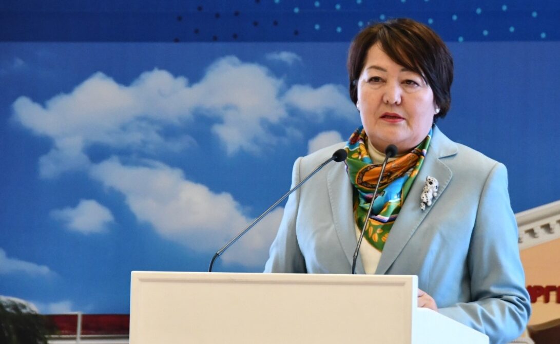 Догдуркүл КЕНДИРБАЕВА: Жаңы доорго жаттама эмес, жаратман муун керек