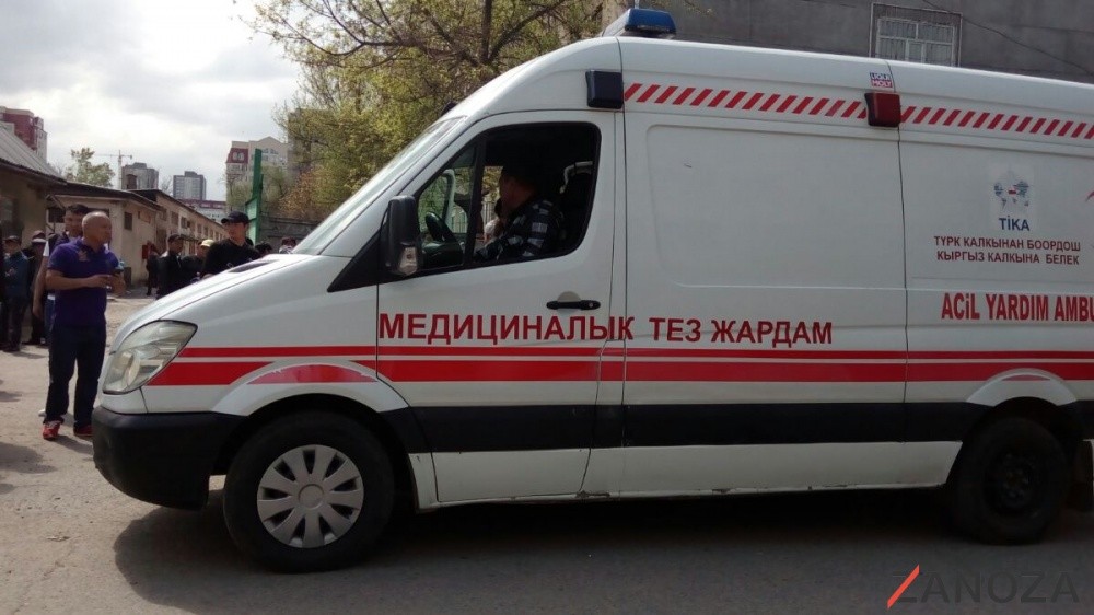 Бишкектеги мектепте окуучу урган мугалим ооруканага түштү