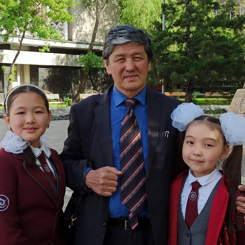 АГАРТУУЧУЛУК ЖАНА ЖАЗУУЧУЛУК  ЖОЛУНДАГЫ АСЫЛ ЭМГЕК   