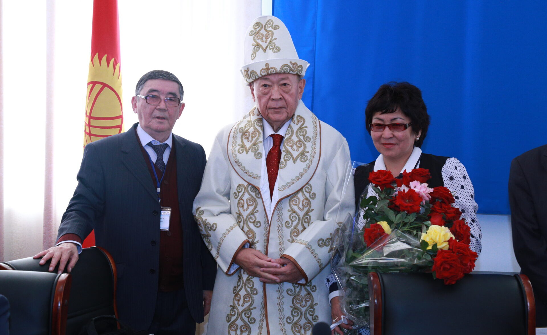 РАПИЯ ИСАЕВА – ҮЛГҮЛҮҮ ИНСАН, ТАЛАНТТУУ ОКУМУШТУУ ПЕДАГОГ АЙЫМ   