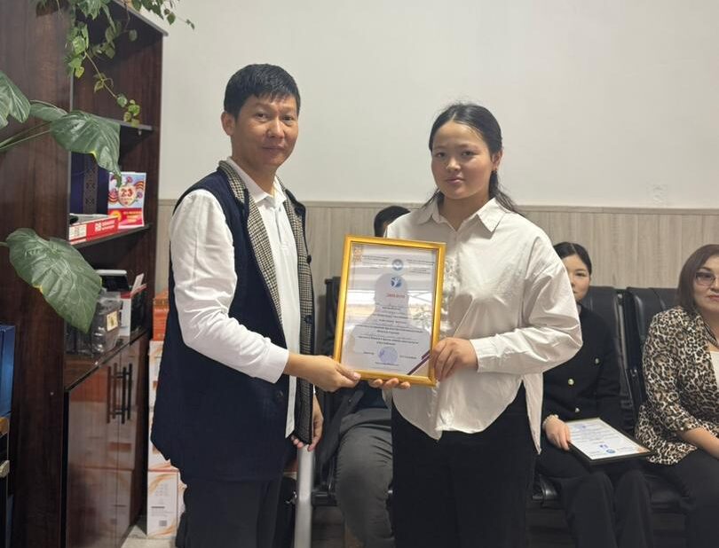 ОБЛУСТУК ОЛИМПИАДАДА ТОГУЗ-ТОРО РАЙОНУНУН ОКУУЧУЛАРЫ ИЙГИЛИК ЖАРАТТЫ