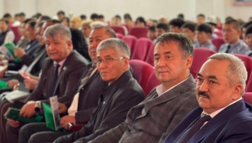 УЛУТТУК КААДА-САЛТ ЖАНА ЗАМАНБАП ДҮЙНӨ: ӨТКӨН МЕНЕН БҮГҮНКҮНҮН УЧТАШЫ