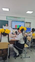 СЕКЕЛЕК КЕЗИНЕН ДОСКАГА ЖАЗЫП, “САБАК ӨТҮП” ЖҮРГӨН