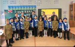 СЕКЕЛЕК КЕЗИНЕН ДОСКАГА ЖАЗЫП, “САБАК ӨТҮП” ЖҮРГӨН