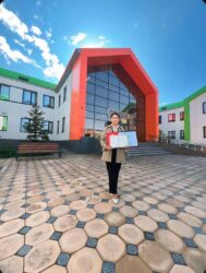 СЕКЕЛЕК КЕЗИНЕН ДОСКАГА ЖАЗЫП, “САБАК ӨТҮП” ЖҮРГӨН