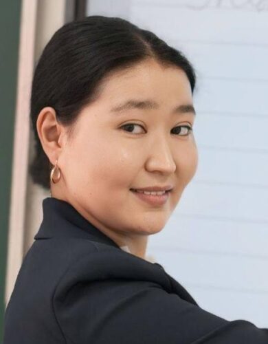 СЕКЕЛЕК КЕЗИНЕН ДОСКАГА ЖАЗЫП, “САБАК ӨТҮП” ЖҮРГӨН