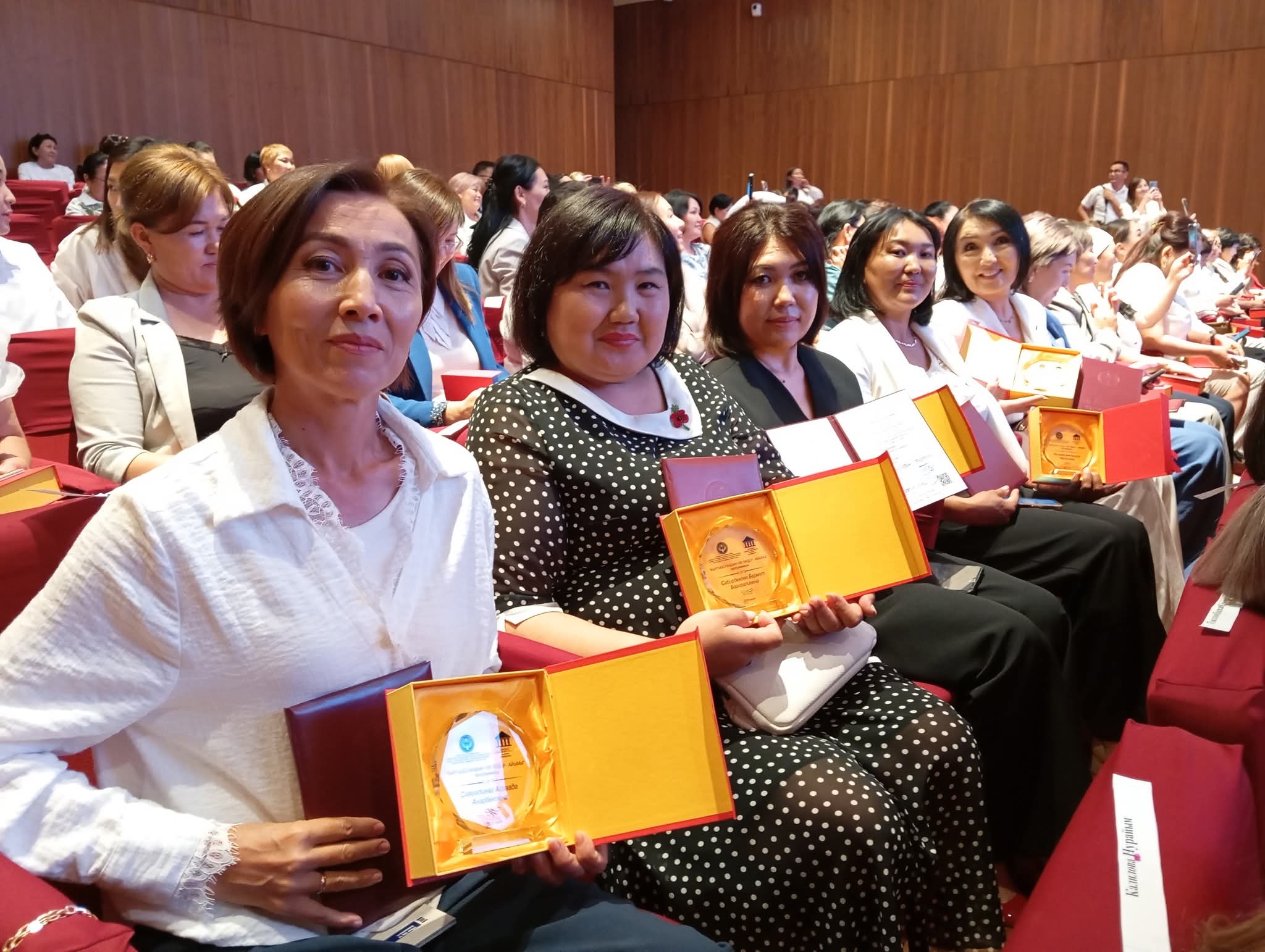 ЖАШ ЖЕТЕКЧИГЕ ИШЕНИМ: АЧЫК КОНКУРСТУН ЖЕМИШИ 