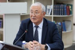 ЖОЖ ректорлору менен кеңейтилген жумушчу жыйын өттү