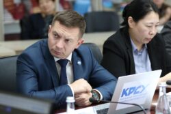 ЖОЖ ректорлору менен кеңейтилген жумушчу жыйын өттү