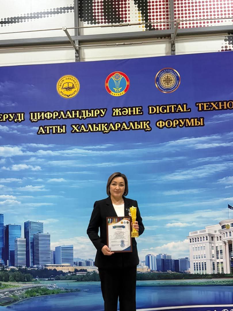 Кыргызстандык педагог «КМШдагы мыкты педагог» аталды