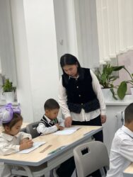 ГҮЛНУРА ДОКТУРБЕК КЫЗЫ: “АР БИР ОКУУЧУ – ӨЗҮНЧӨ ЧОҢ ААЛАМ”