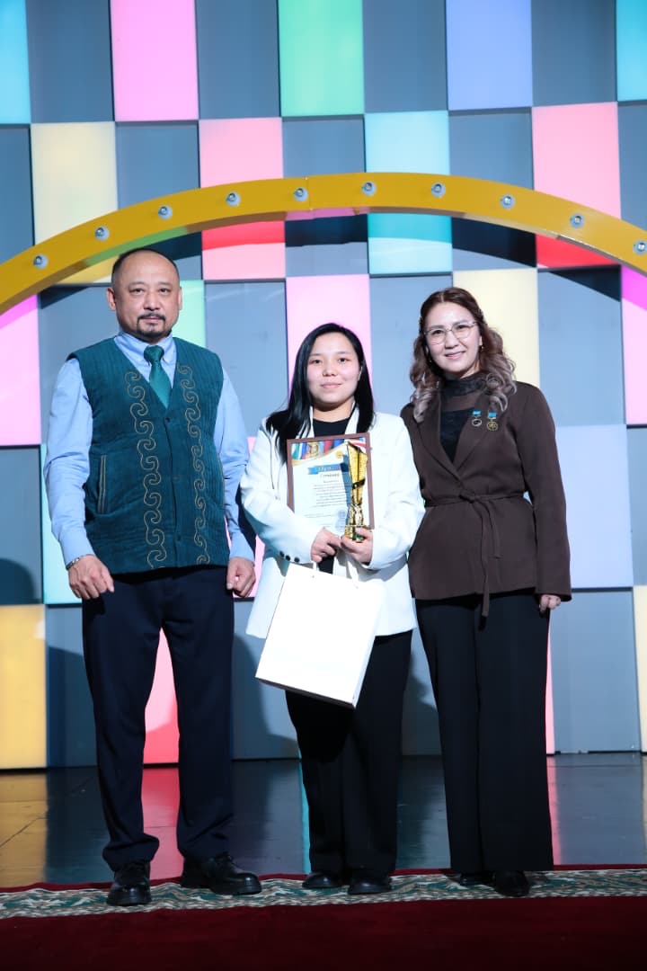 Кыргызстандын мугалимдери КМШда эң мыкты деп табылды!