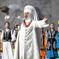 НООРУЗ-2026: ТЕҢИР-ТООДО ЧОҢ МАЙРАМ ӨТӨТ