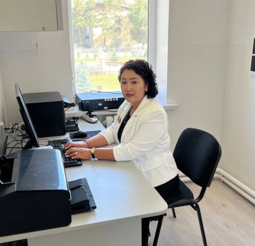 СҮЙЛӨӨ КЕБИ КЕЧИККЕН БАЛДАР КӨЙГӨЙҮ