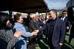 САДЫР ЖАПАРОВ: “2030-ЖЫЛГА ЧЕЙИН МЕКТЕП ТАРТЫШТЫГЫН ТОЛУК ЖОЁБУЗ”