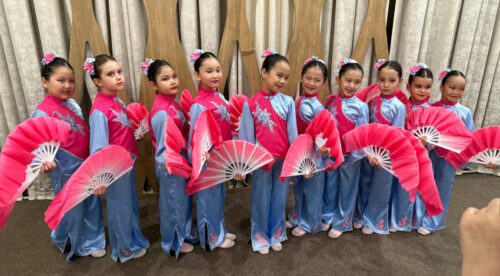 АЛМАТЫДАГЫ ЭЛ АРАЛЫК СЫНАКТА БИШКЕКТИН ЖАШ БИЙЧИЛЕРИ ЖЕҢИШКЕ ЖЕТИШТИ