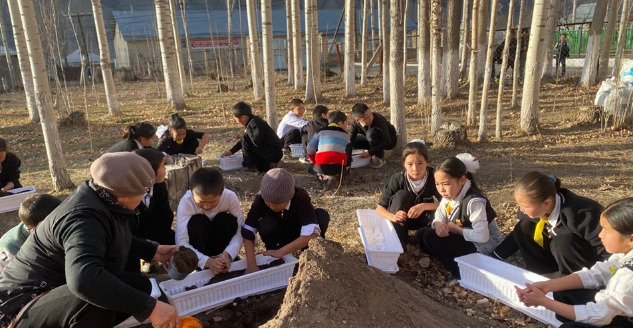 ЖАШЫЛ МАТЕМАТИКА: ФОРМУЛАДАН ПРАКТИКАГА ЖАНА ИЙГИЛИККЕ КАРАЙ ЖОЛ