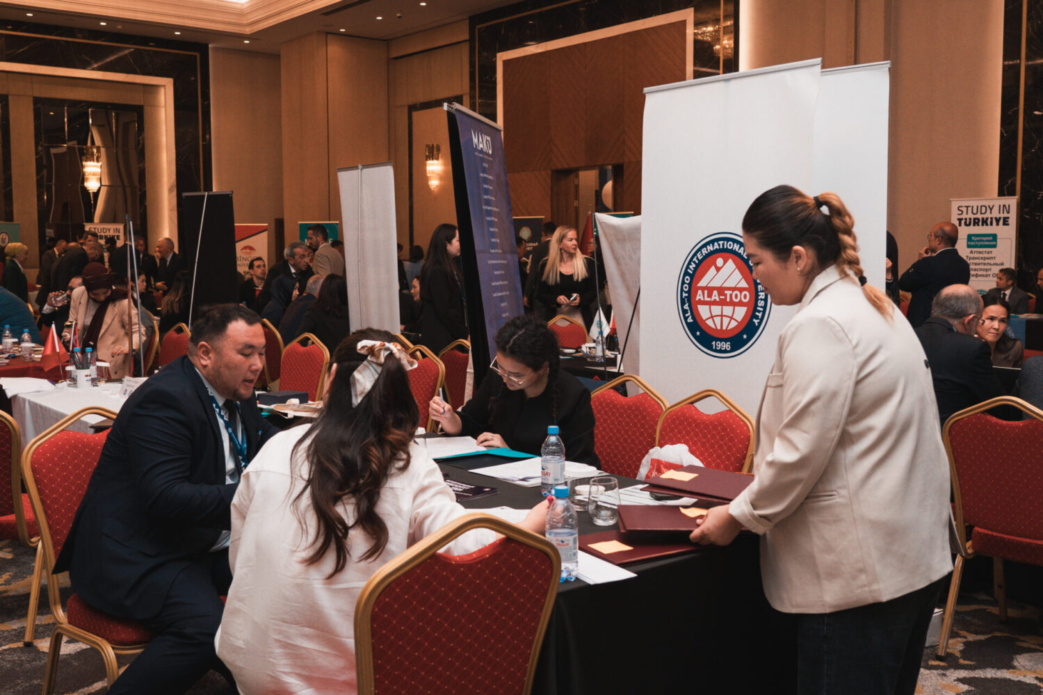 Кыргызстан менен Түркиянын жогорку окуу жайлары кызматташууну бекемдейт