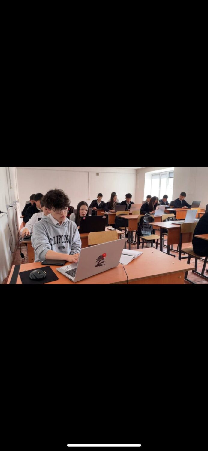 №3 КЕСИПТИК ЛИЦЕЙ  КЕЛЕЧЕККЕ КАДАМ УШУЛ ЖЕРДЕН БАШТАЛАТ!