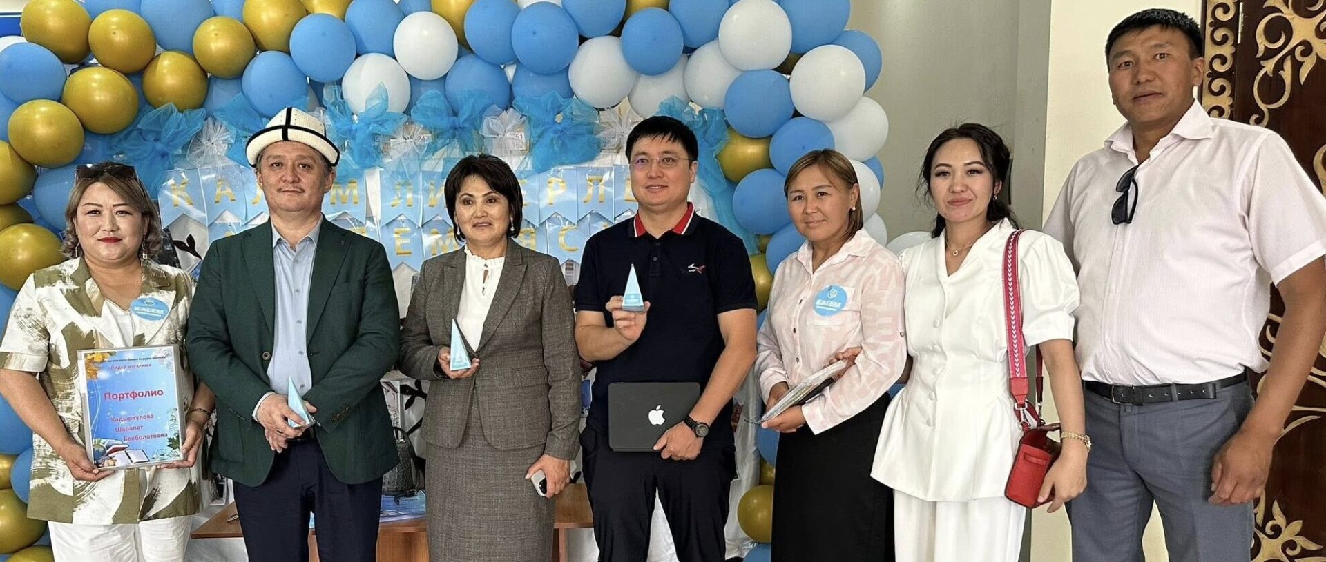 МИРЗАТ МАМБЕТОВА: АР БИР МУГАЛИМ КЕСИПТИК ӨНҮГҮҮГӨ УМТУЛУШ КЕРЕК