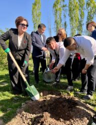 «Мектептер 2030». Жашыл көндүмдөр жана практикалык чечимдер