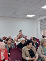 ЖАЛАЛ-АБАДДА ЖАҢЫ МУУНДАГЫ ОКУУ КИТЕПТЕРИ БОЮНЧА КӨЧМӨ СЕМИНАР ӨТТҮ