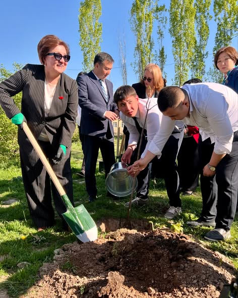 №77 МЕКТЕПТЕ ЭКО-КАРУСЕЛЬ ДОЛБООРУ СУНУШТАЛДЫ