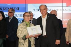 БИШКЕКТЕ ЖОГОРКУ ОКУУ ЖАЙЛАР ҮЧҮН МАМЛЕКЕТТИК ТИЛДЕГИ ОКУУ КИТЕПТЕРИНИН БЕТ АЧАРЫ ӨТТҮ