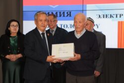 БИШКЕКТЕ ЖОГОРКУ ОКУУ ЖАЙЛАР ҮЧҮН МАМЛЕКЕТТИК ТИЛДЕГИ ОКУУ КИТЕПТЕРИНИН БЕТ АЧАРЫ ӨТТҮ