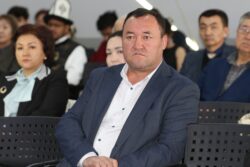 БИШКЕКТЕ ЖОГОРКУ ОКУУ ЖАЙЛАР ҮЧҮН МАМЛЕКЕТТИК ТИЛДЕГИ ОКУУ КИТЕПТЕРИНИН БЕТ АЧАРЫ ӨТТҮ