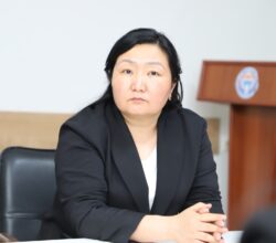 МИНИСТРЛИКТЕ ИНКЛЮЗИВДҮҮ БИЛИМ БЕРҮҮНҮ ӨНҮКТҮРҮҮ МАСЕЛЕЛЕРИ ТАЛКУУЛАНДЫ