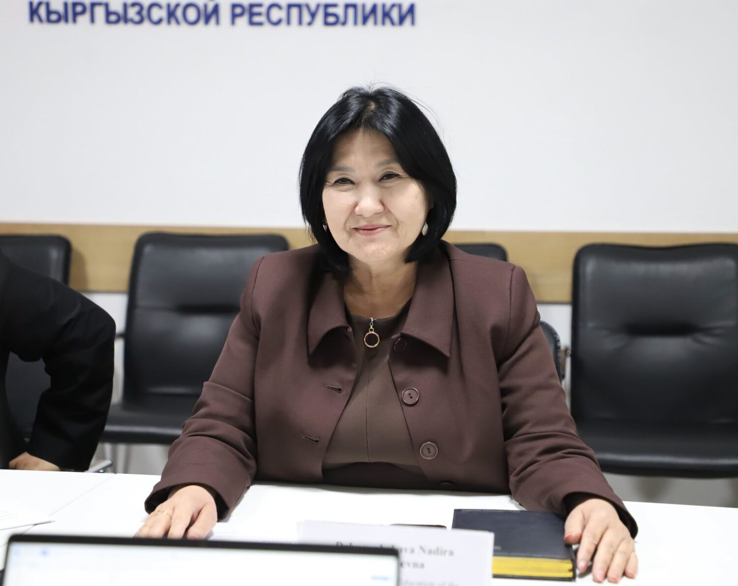 АГАРТУУ МИНИСТРЛИГИ МЕНЕН ДҮЙНӨЛҮК БАНК БИЛИМ БЕРҮҮ ТАРМАГЫНДАГЫ НЕГИЗГИ ДОЛБООРЛОРДУ ТАЛКУУЛАДЫ