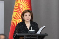 БИШКЕКТЕ ЖОГОРКУ ОКУУ ЖАЙЛАР ҮЧҮН МАМЛЕКЕТТИК ТИЛДЕГИ ОКУУ КИТЕПТЕРИНИН БЕТ АЧАРЫ ӨТТҮ