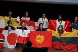 КЫРГЫЗСТАНДЫК ОКУУЧУ КЫЗ EGMO ОЛИМПИАДАСЫНДА КОЛО МЕДАЛЬ ЖЕҢИП АЛДЫ