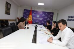 АГАРТУУ МИНИСТРЛИГИ АЗИЯ ӨНҮКТҮРҮҮ БАНКЫ МЕНЕН ИРИ ДОЛБООРЛОРДУ ИШКЕ АШЫРУУДА