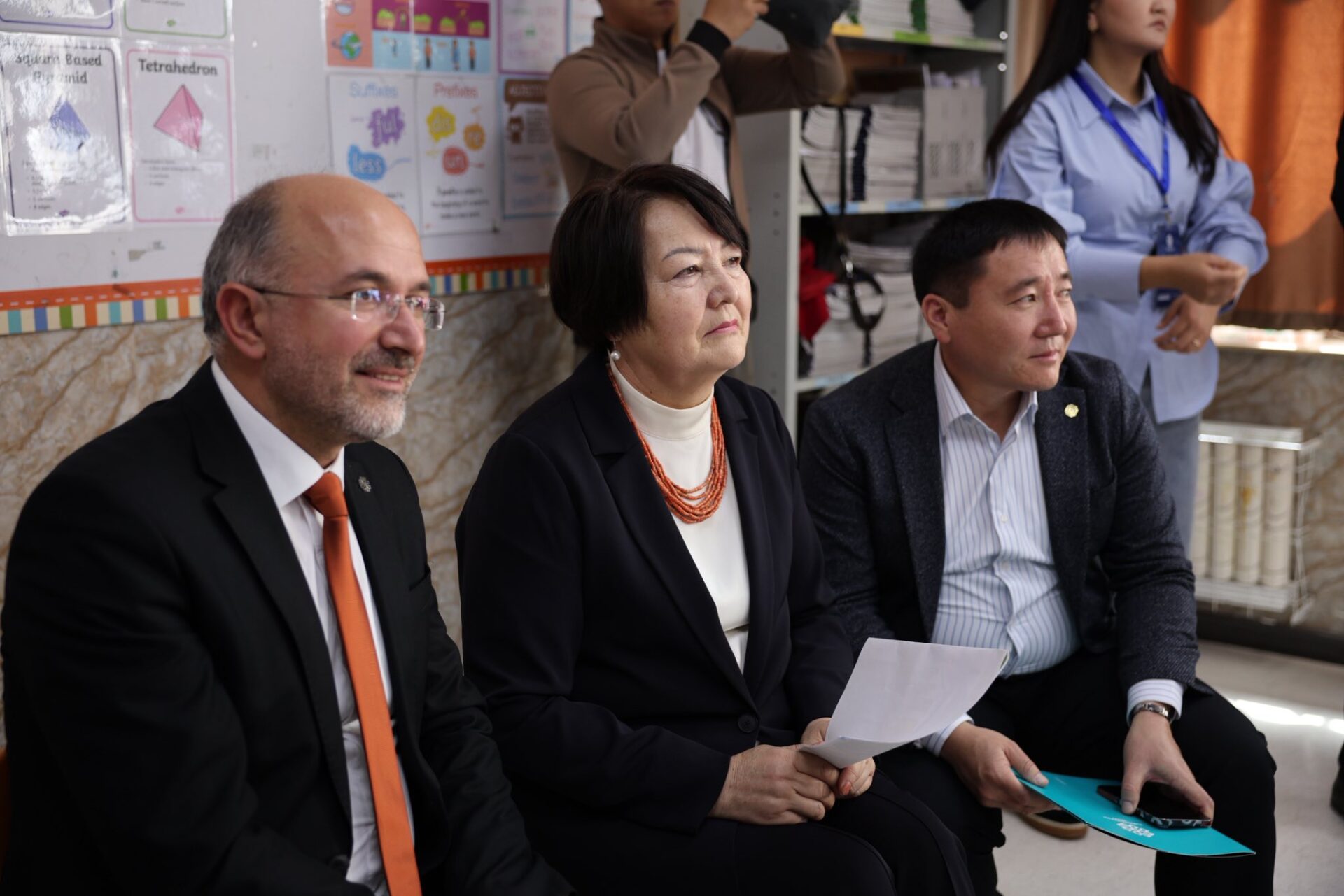 LESSON STUDY: МУГАЛИМДЕР КАНТИП БИРГЕ ӨСӨ АЛЫШАТ? 