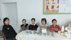 МЕКТЕПТЕГИ ЭМГЕК – АЙЫЛГА ПАЙДА, ОКУУЧУГА ТАРБИЯ