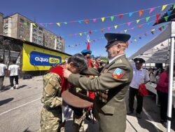 ЖЕҢИШКЕ АРНАЛГАН СЫНАК: ЛИЦЕЙ ОКУУЧУЛАРЫ КҮЧ СЫНАШТЫ