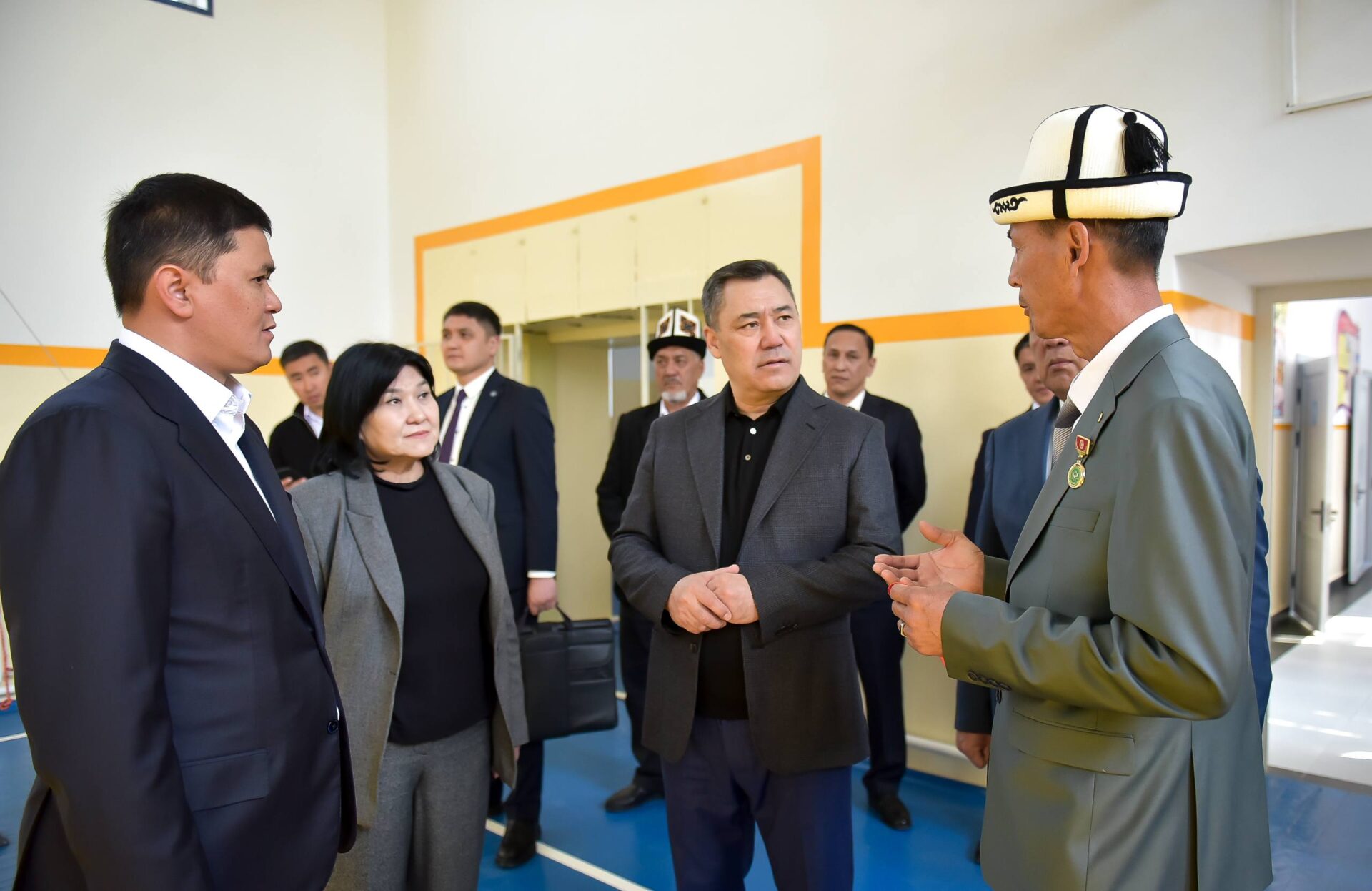 САДЫР ЖАПАРОВ: “2030-ЖЫЛГА ЧЕЙИН МЕКТЕП ТАРТЫШТЫГЫН ТОЛУК ЖОЁБУЗ”