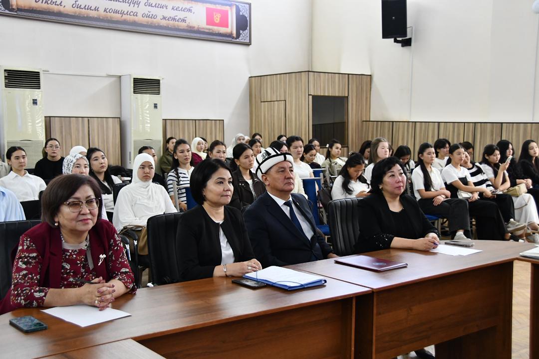 ЭЛ АРАЛЫК СЫНАК: ЖАШ КАДРЛАРДЫН ЖАҢЫ ТОЛКУНУ