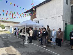 ЖЕҢИШКЕ АРНАЛГАН СЫНАК: ЛИЦЕЙ ОКУУЧУЛАРЫ КҮЧ СЫНАШТЫ