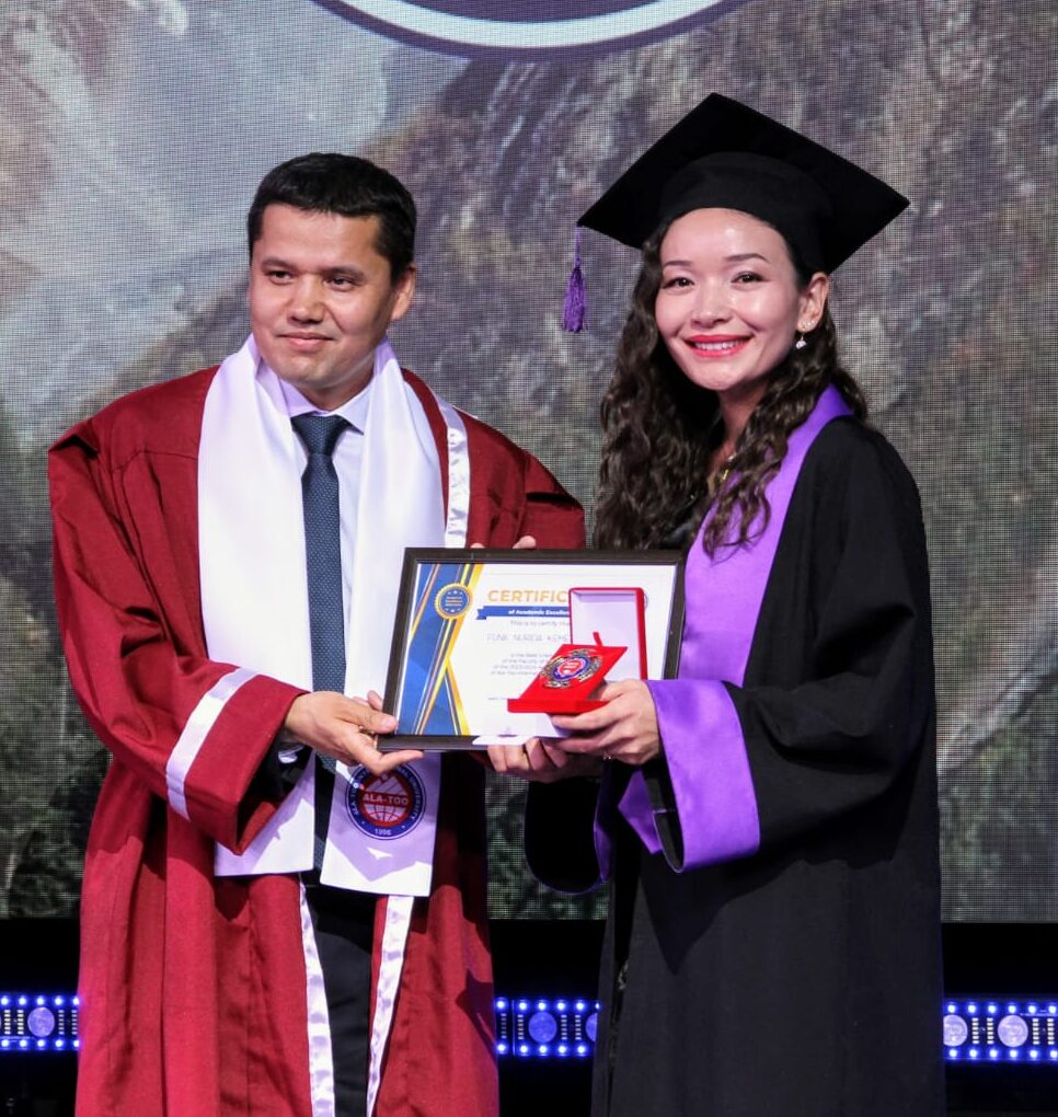 “Ала-Тоодон” АКШга: кыргыз бүтүрүүчүнүн чоң медицинага карай жолу