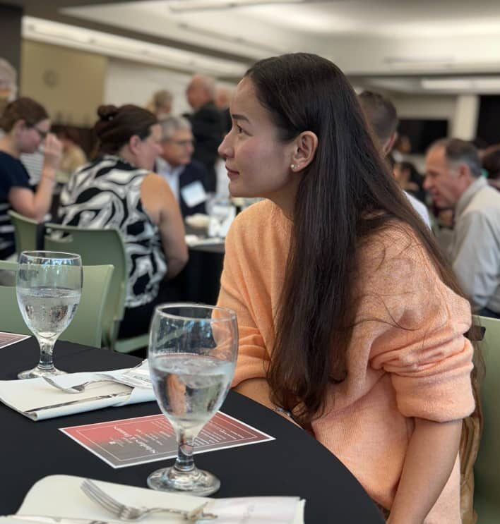 “Ала-Тоодон” АКШга: кыргыз бүтүрүүчүнүн чоң медицинага карай жолу