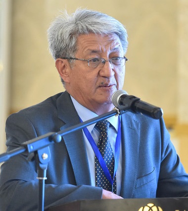 РЕКТОР КИМ БОЛУШУ КЕРЕК — ОКУМУШТУУБУ ЖЕ МЕНЕДЖЕРБИ?