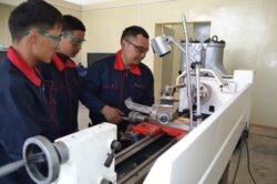 КЕЛЕЧЕКТИН КЕСИП ЭЭЛЕРИНИН НАЗАРЫНА!