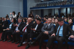 ALA-TOO PUBLISHING: АЭУ КЫРГЫЗСТАНДА БИРИНЧИ БОЛУП ӨЗҮНЧӨ БАСМА ҮЙҮН АЧТЫ