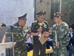 ЖЕҢИШКЕ АРНАЛГАН СЫНАК: ЛИЦЕЙ ОКУУЧУЛАРЫ КҮЧ СЫНАШТЫ