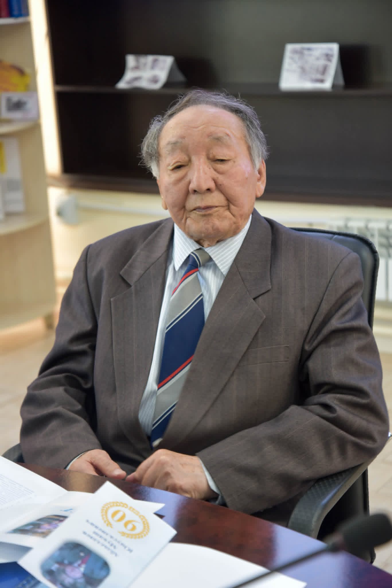 КЫРГЫЗ ИЛИМИ ЧОҢ ЖОГОТУУГА УЧУРАДЫ