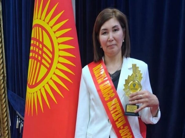 “Мыкты класс жетекчи-2026”  сынагында тогуз-торолук мугалим байгелүү орунду ээледи